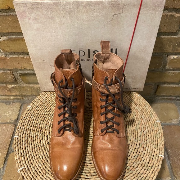 BED STU | ERA Combat-Inspired TAN Leather Boots - Picture 3 of 5